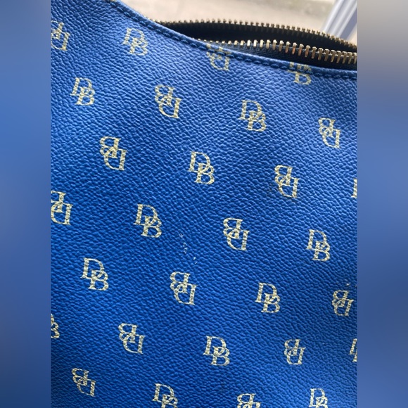 Dooney & Bourke Pebbled Leather Hobo Bucket Purse with 2 Wallets - Picture 2 of 14